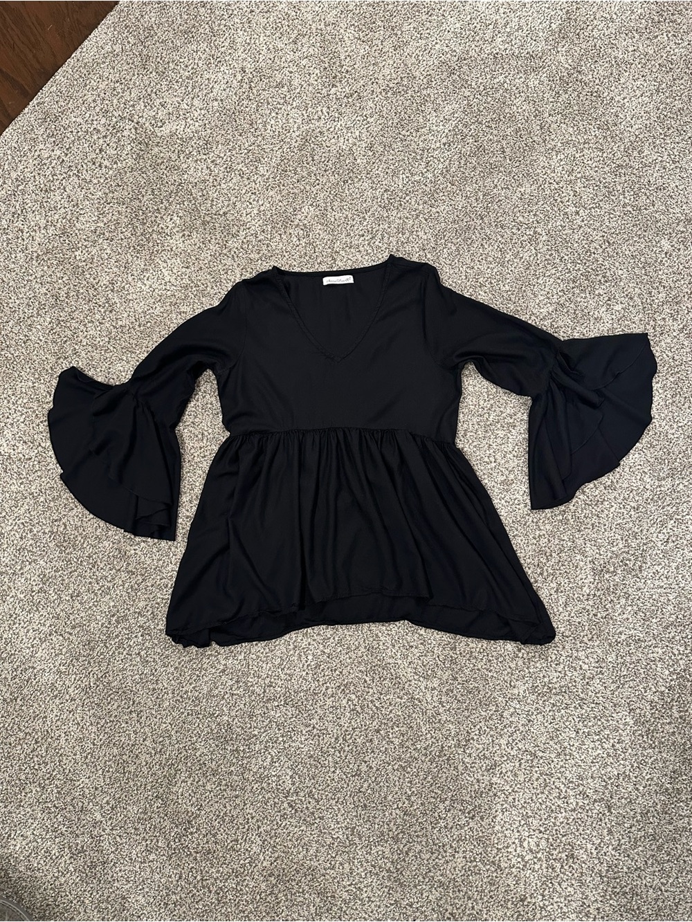 Keren Hart Black V-Neck Babydoll Top with Tiered Bell Sleeves - Size S